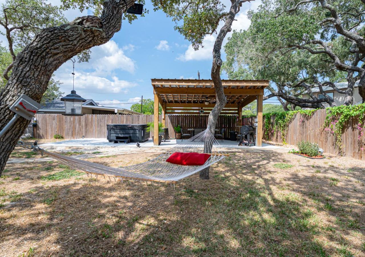 Knot Bay Haven, Dog Friendly, Hot Tub, Fenced Yard, Patio And Grill, 3 Br Villa Rockport Bagian luar foto